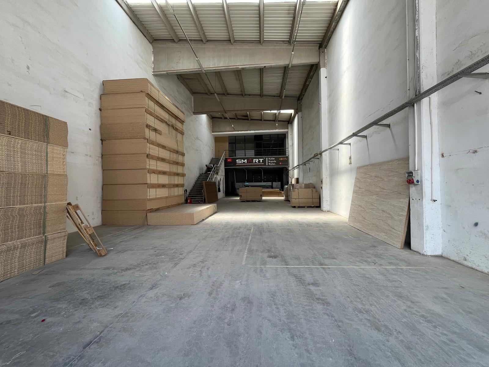 MOBİLYAKENT'DE SATILIK 400m2 DÜKKAN - Resim 15