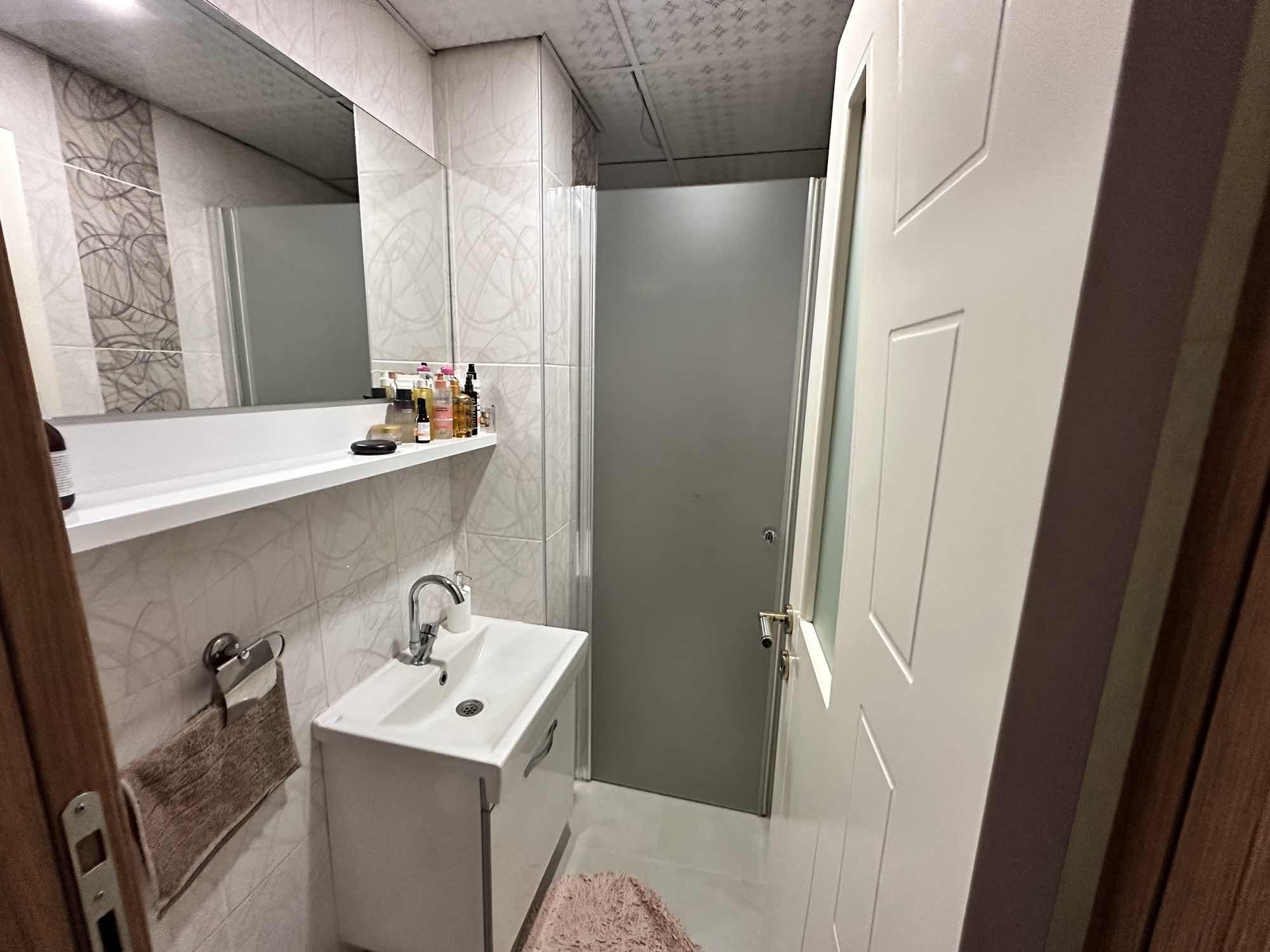 GÜLLÜKTE 205 m² LÜKS 4+1 | ÇİFT BANYO | KAPALI OTOPARK - Resim 27