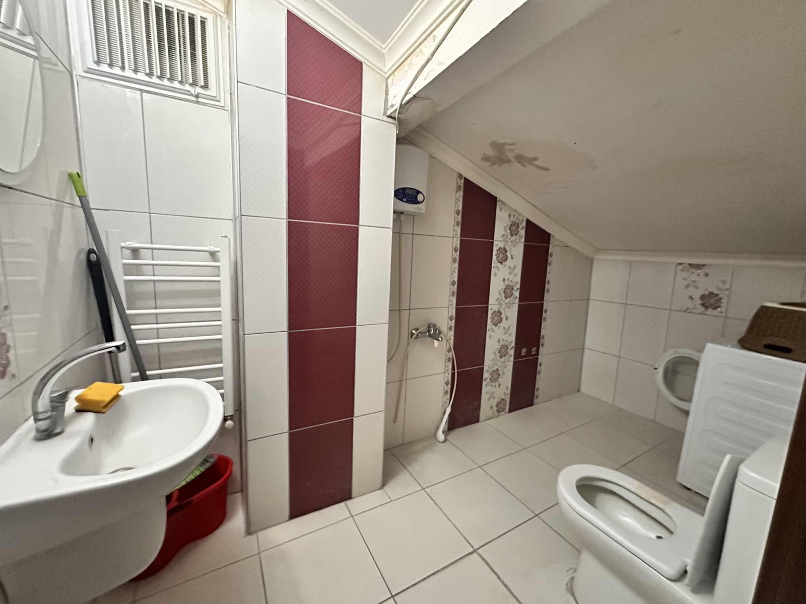 DUAYERİ MAHALLESİ TERAS KAT 1+1 EŞYALI KİRALIK DAİRE - Resim 7