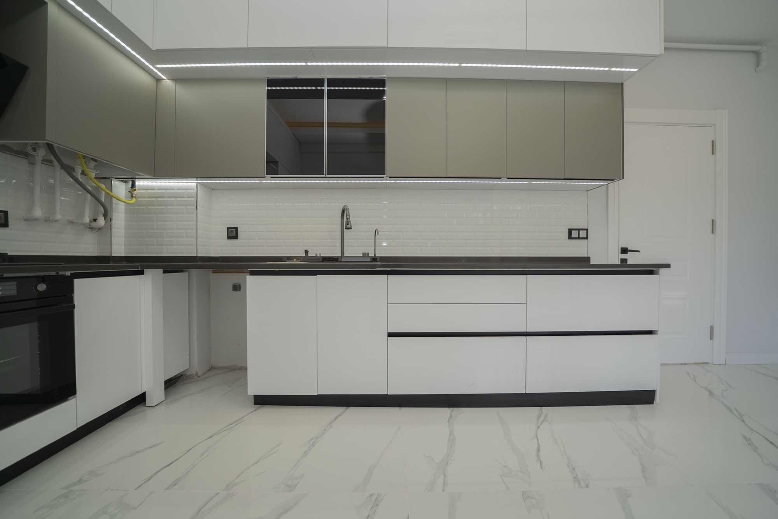 AVANOS KARASEKİ'DE GİRİŞ KAT MÜSTAKİL AYARINDA LUX DAİRE - Resim 2