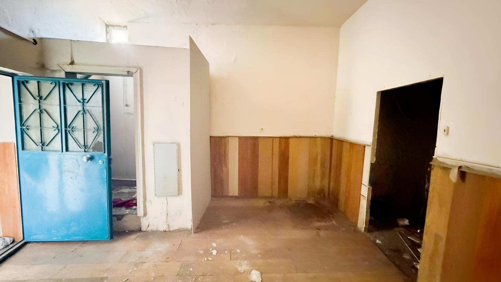AĞIRNAS MEYDANIDA ARSASIYLA BİRLİKTE 2 HAZIR DÜKKÂN - Resim 11