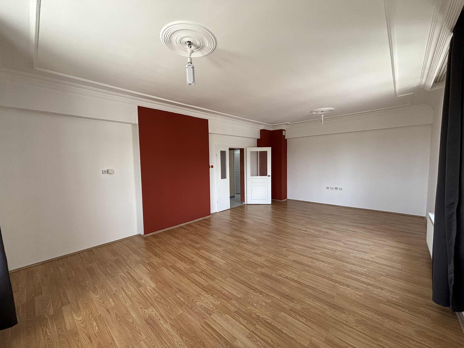 Havalimanı Yolunda 3+1 Satılık Daire - Resim 23