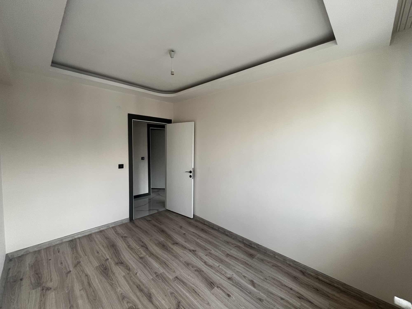 VİSTA Emlak - Erkilet Osmangazi Mah. 4+1 Giyinme Odalı Ara Kat// - Resim 3