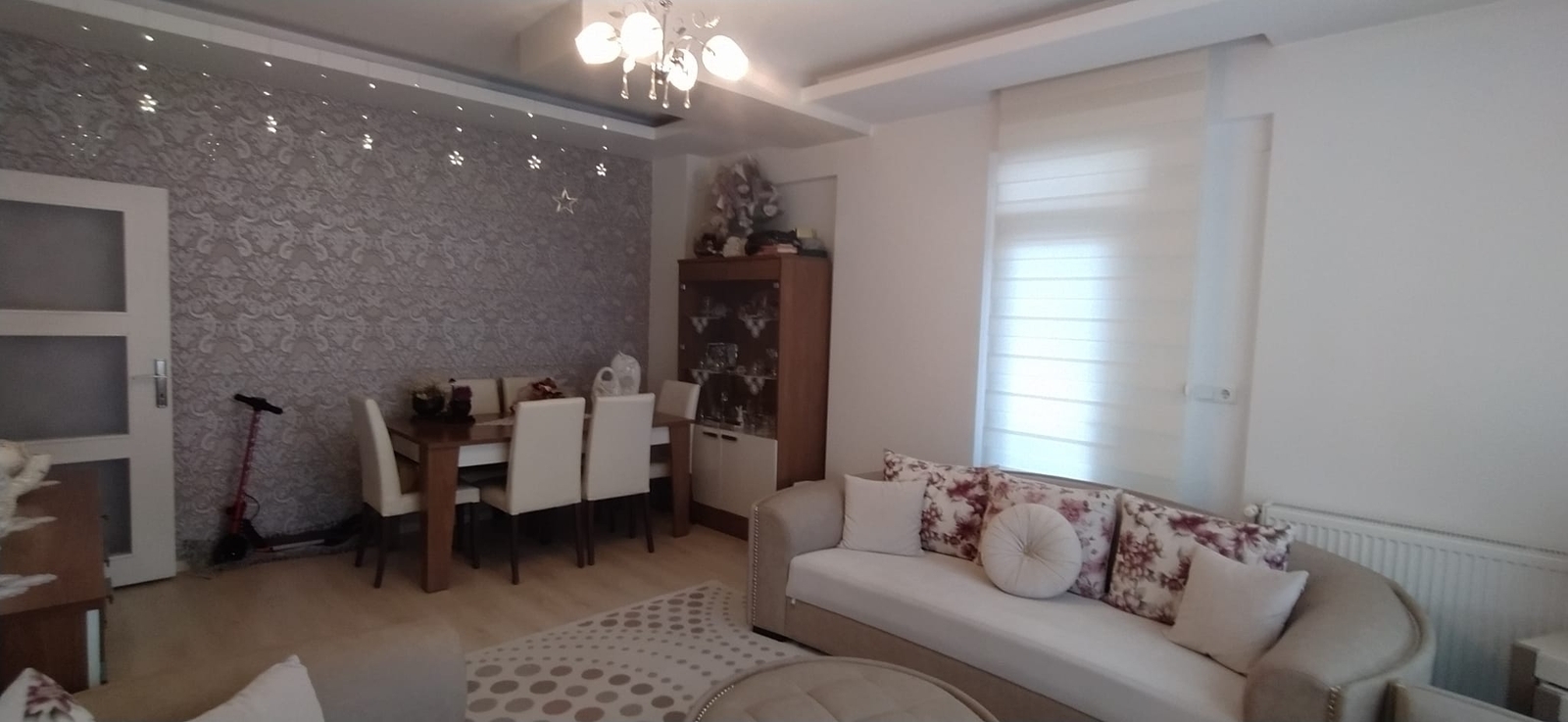 ALTINOLUK'TA ŞEHZADE KONUTLARINDA MANZARALI TEMİZ DAİRE - Resim 5