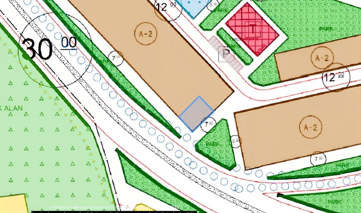 Acil Satılık..! - 247 m2 - Köşe Parsel - Park Cepheli - Önü Açık - Resim 2
