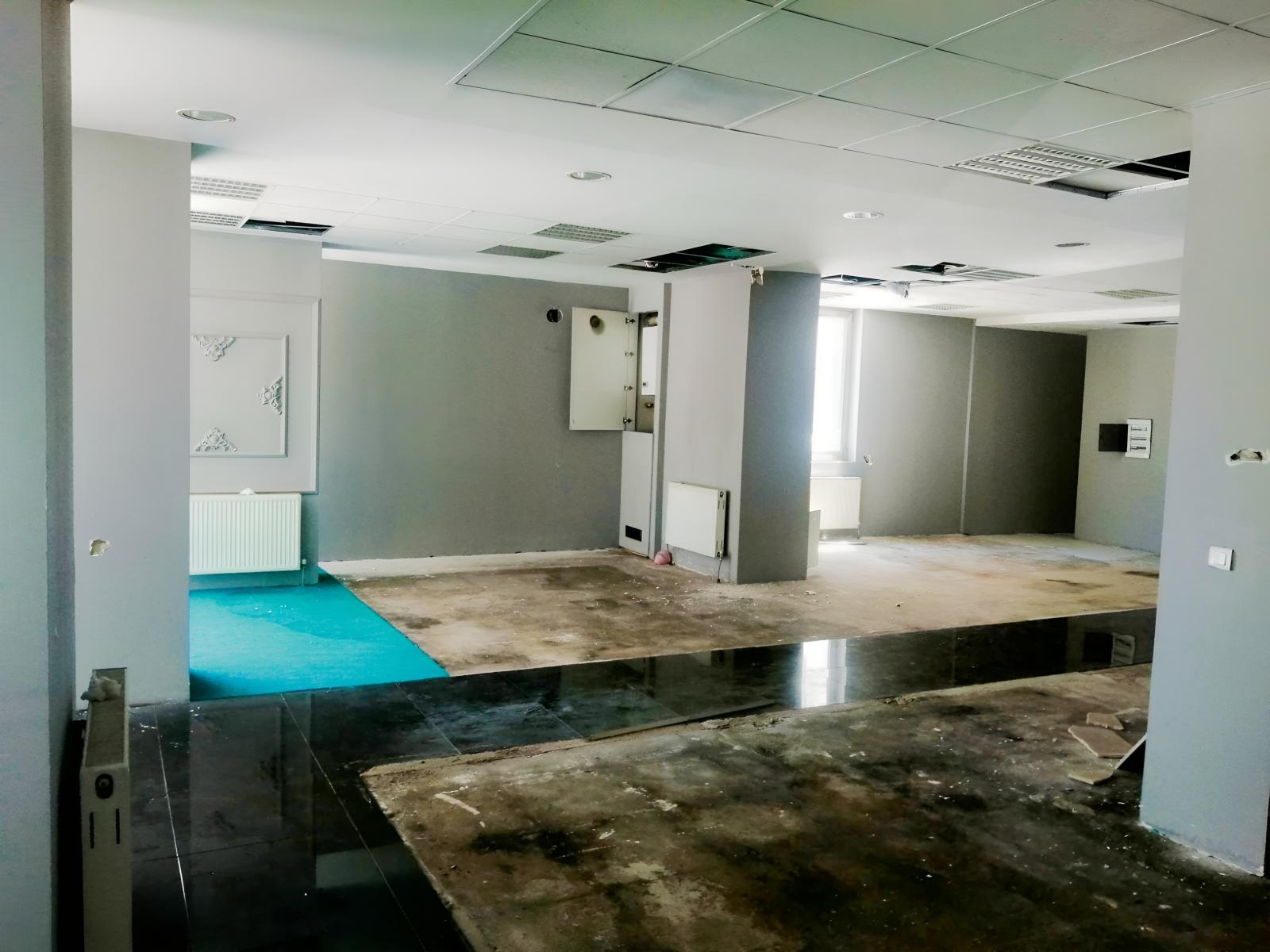OSMAN KAVUNCU MH'DE MÜKEMMEL BİR KONUMDA "SATILIK"400 M2 DÜKKAN - Resim 2
