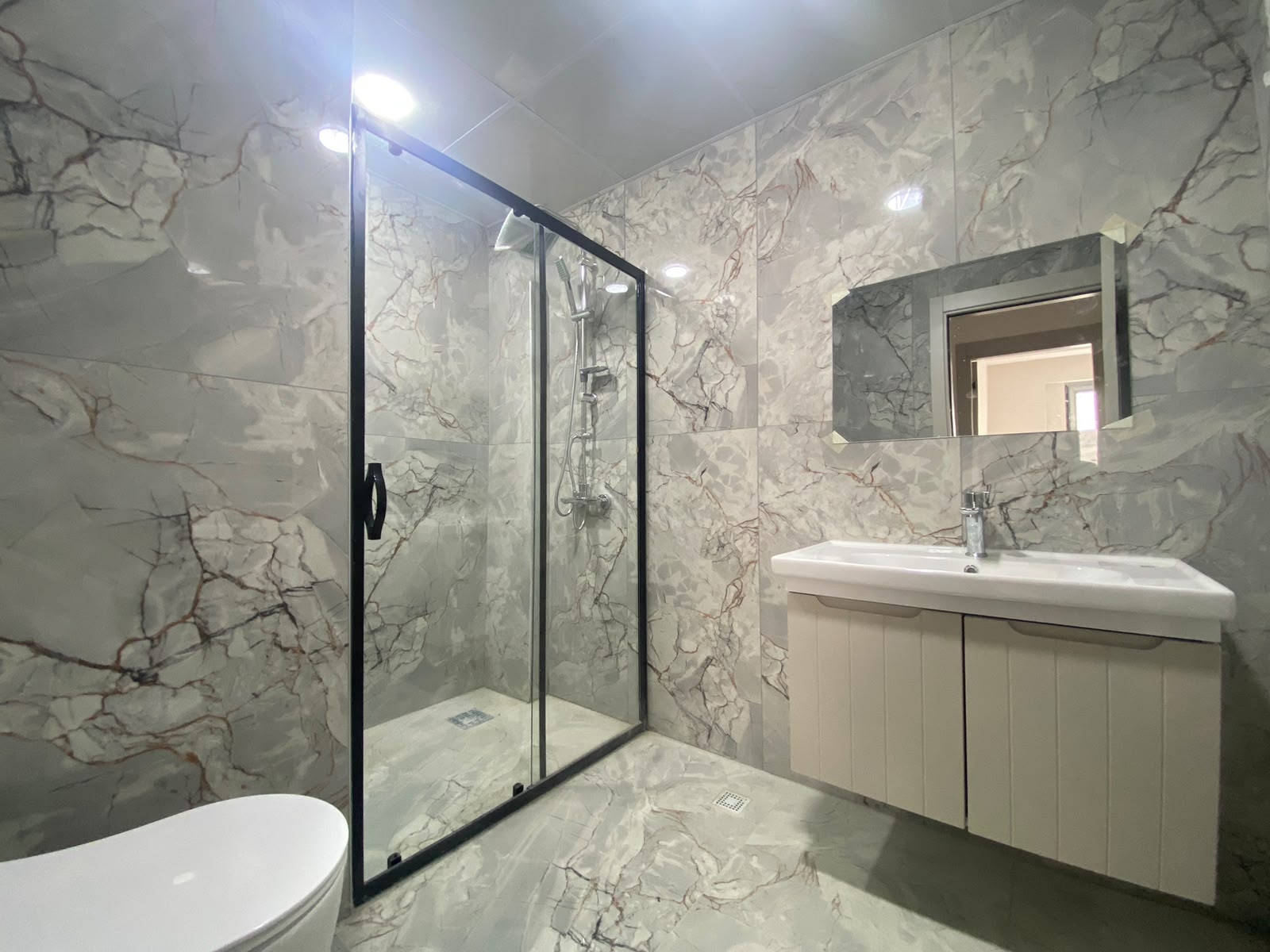 SEYRANİ MAHALLESİ'NDE SATILIK 4+1 SIFIR DAİRE - Resim 14