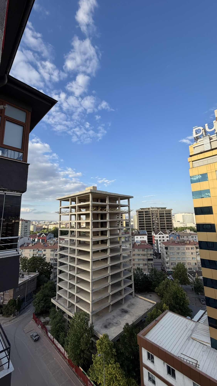ÇARŞI MERKEZDE KAPALI OTOPARKLI 3+1 KOMBİLİ DAİRE - Resim 2