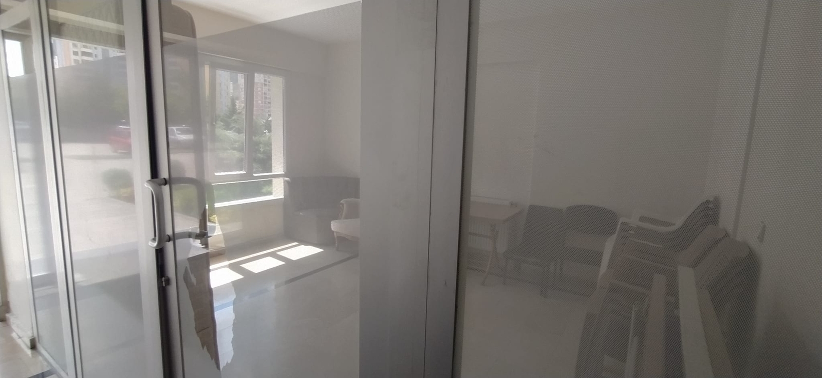 ALTINOLUK'TA ŞEHZADE KONUTLARINDA MANZARALI TEMİZ DAİRE - Resim 13