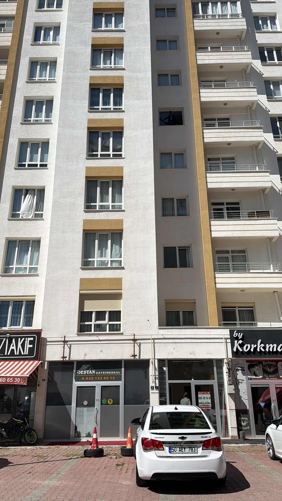 İLDEM'DE YOL ÜZERİNDE 25 m2 SATILIK DÜKKAN | HER İŞ KOLUNA UYGUN - Resim 12