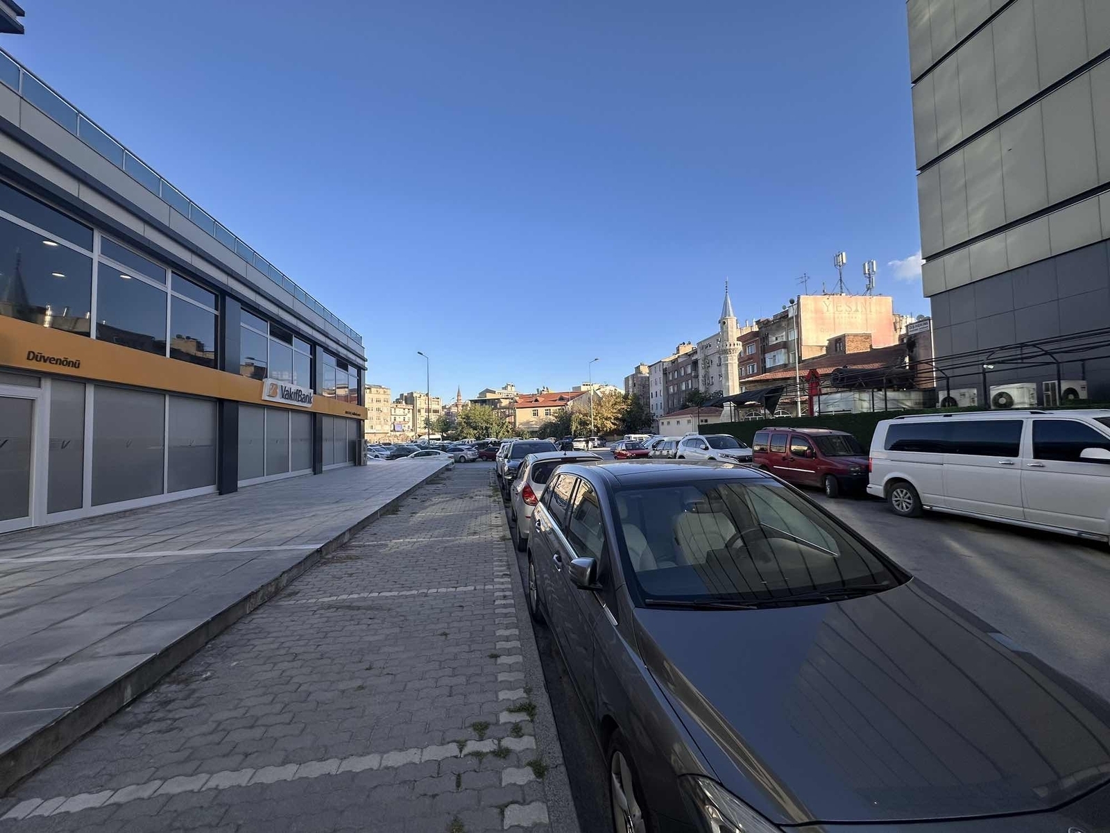 SÖZMAX SÖZ'DEN DÜVENÖNÜ DONAT PLAZADA KİRALIK DÜKKAN - Resim 4