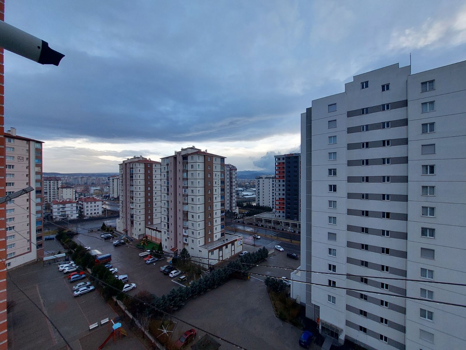 HOBİ BAHÇELİ FULL YAPILI 5 ODALI DAİRE(evim teslimatına uygun) - Resim 9