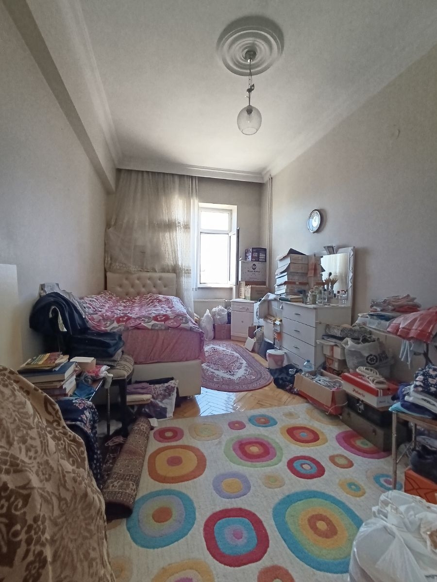 OSMAN ZEKİ YÜCESAN OKULU'NUN KARŞISINDA 180 M2 3+1 SATILIK DAİRE - Resim 8