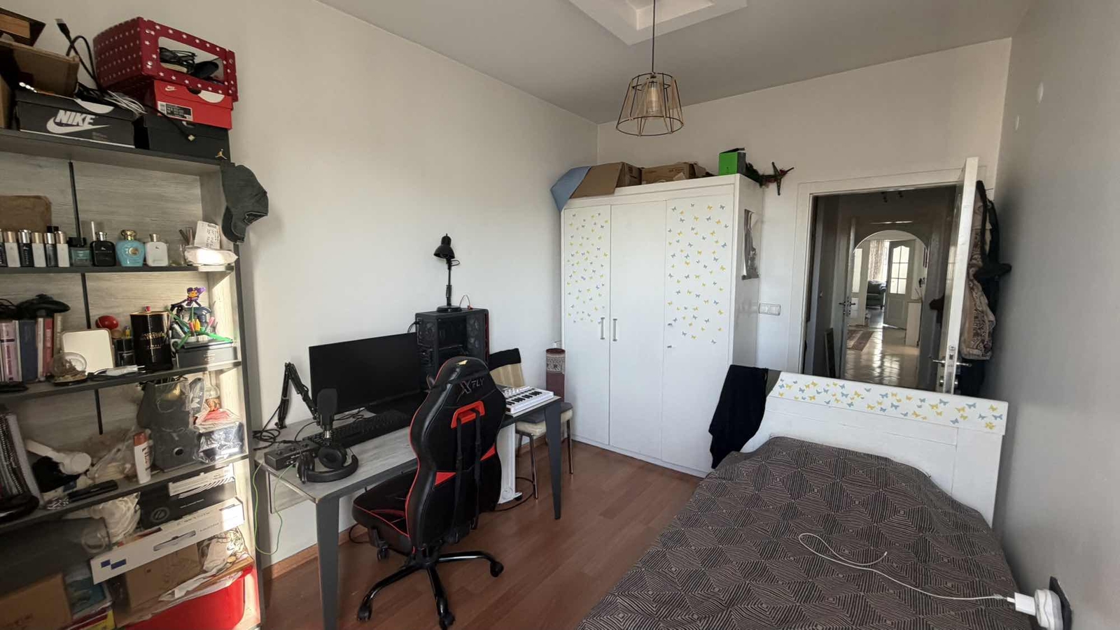 Köşk Mahallesi'nde geniş içli yapılı kombili daire - Resim 4