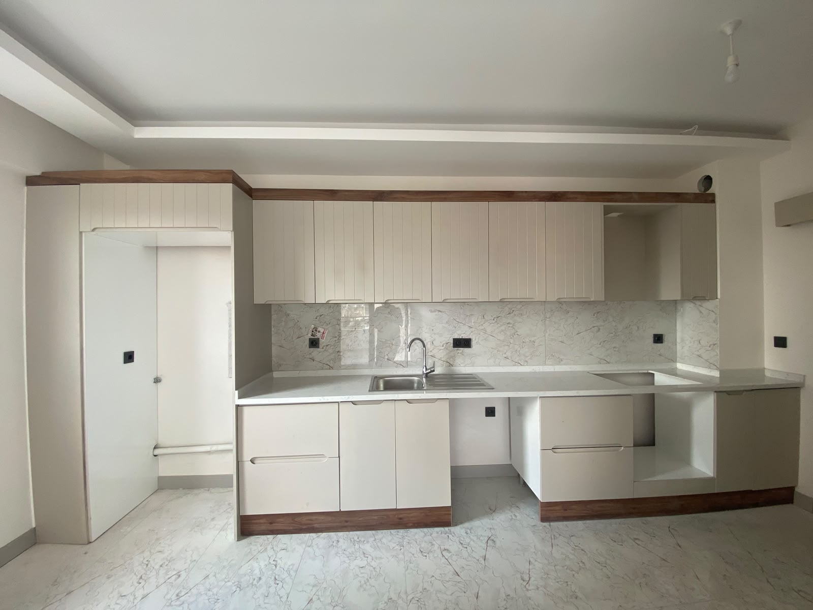 SEYRANİ MAHALLESİ'NDE SATILIK 4+1 SIFIR DAİRE - Resim 8