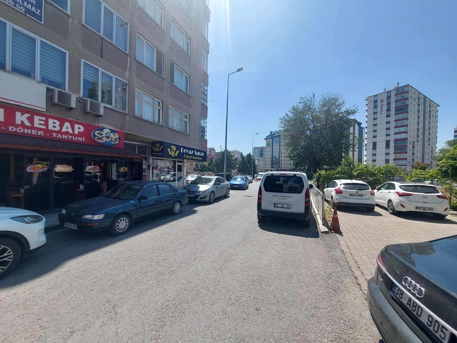 HASTANE CADDESİ (ŞEHRİN MERKEZİNDE ) KİRALIK DÜKKAN - Resim 12