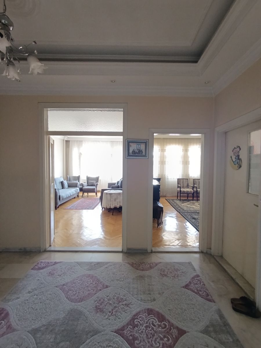 OSMAN ZEKİ YÜCESAN OKULU'NUN KARŞISINDA 180 M2 3+1 SATILIK DAİRE - Resim 30