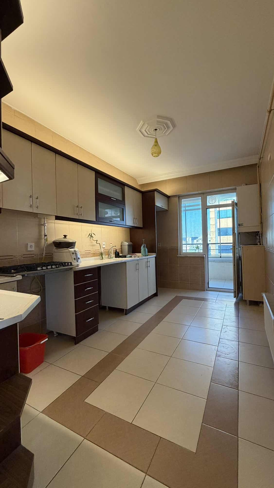 ÇARŞI MERKEZDE KAPALI OTOPARKLI 3+1 KOMBİLİ DAİRE - Resim 3