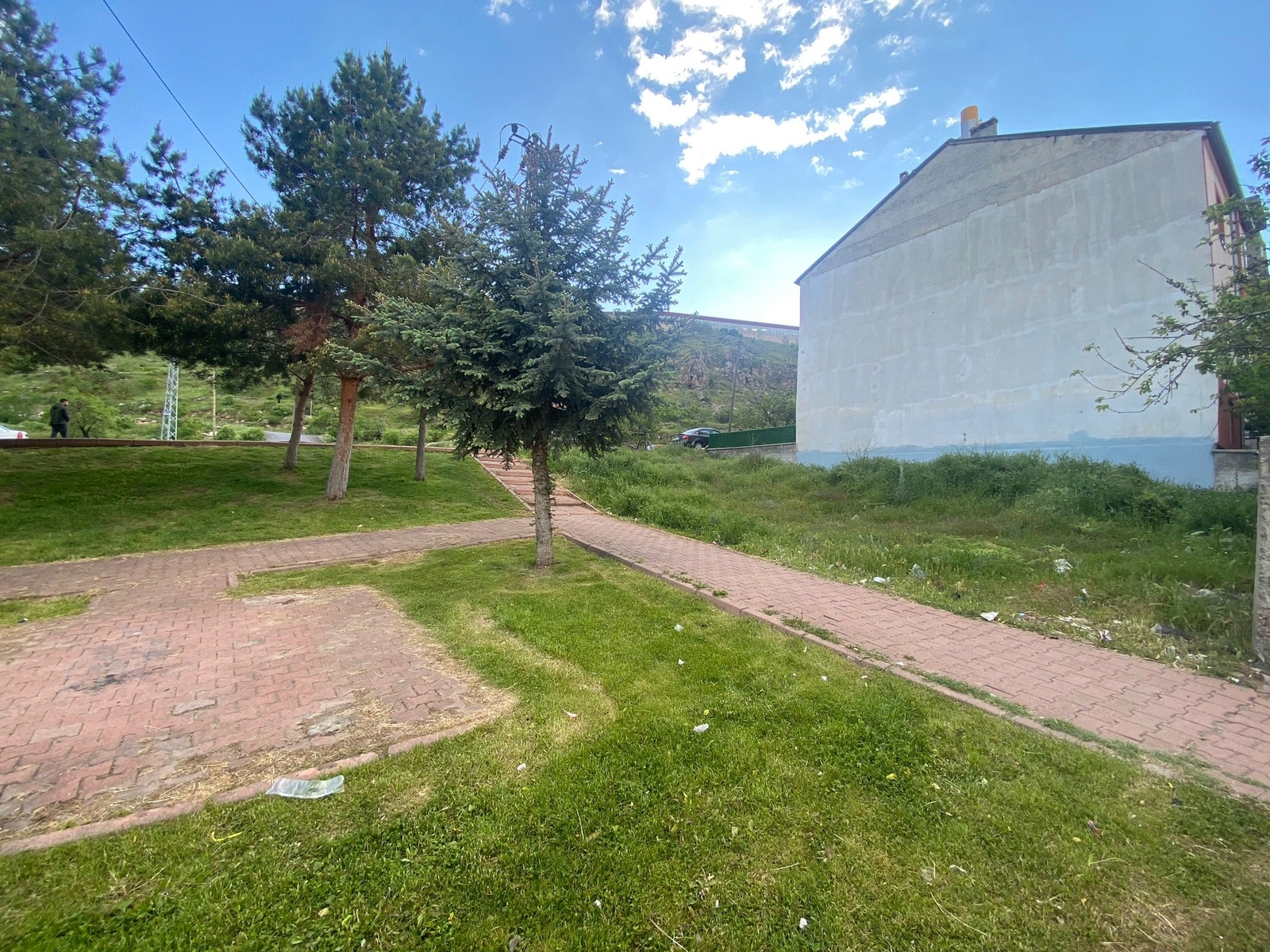Acil Satılık..! - 247 m2 - Köşe Parsel - Park Cepheli - Önü Açık - Resim 13