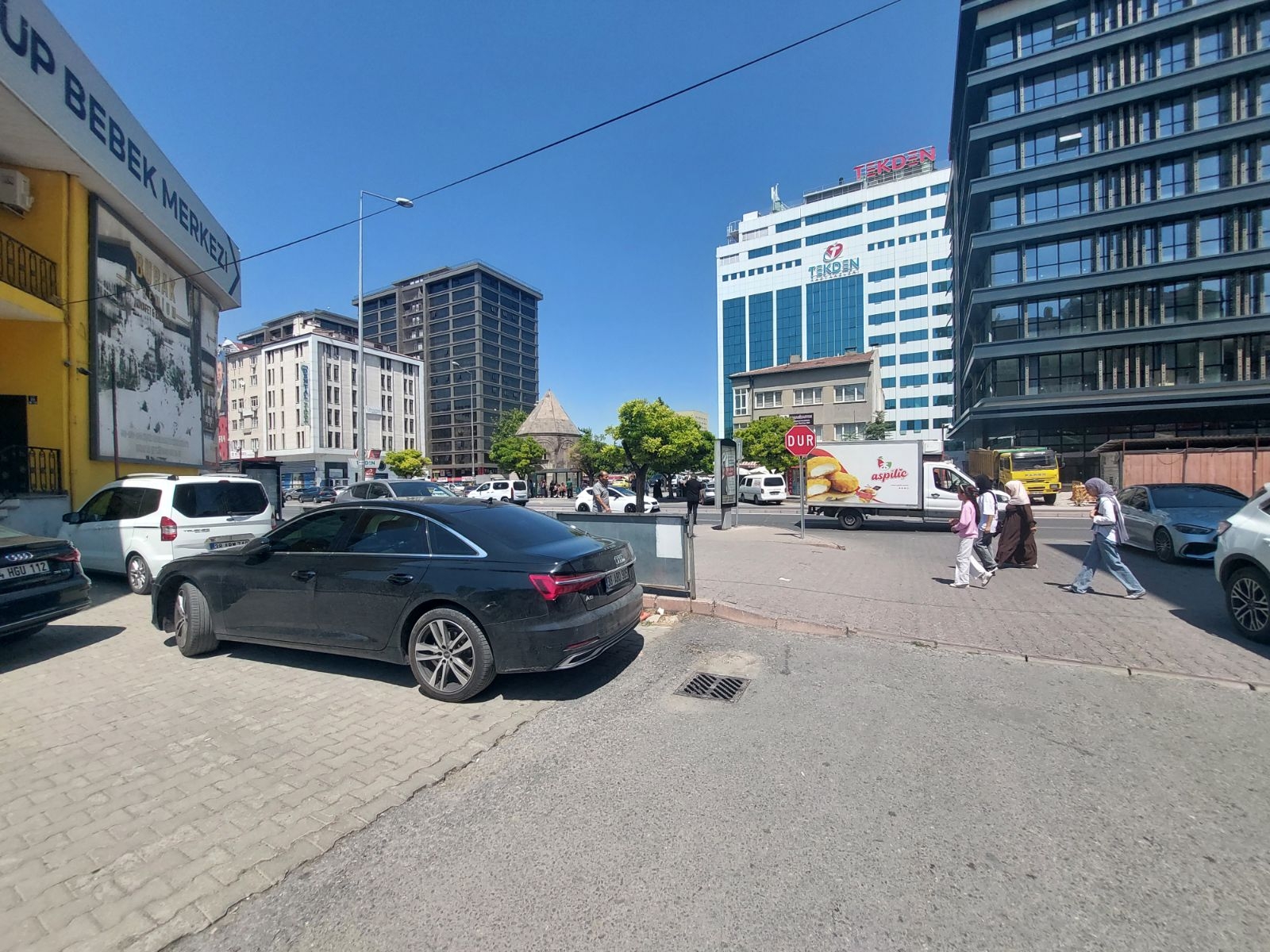 HASTANE CADDESİ (ŞEHRİN MERKEZİNDE ) KİRALIK DÜKKAN - Resim 10