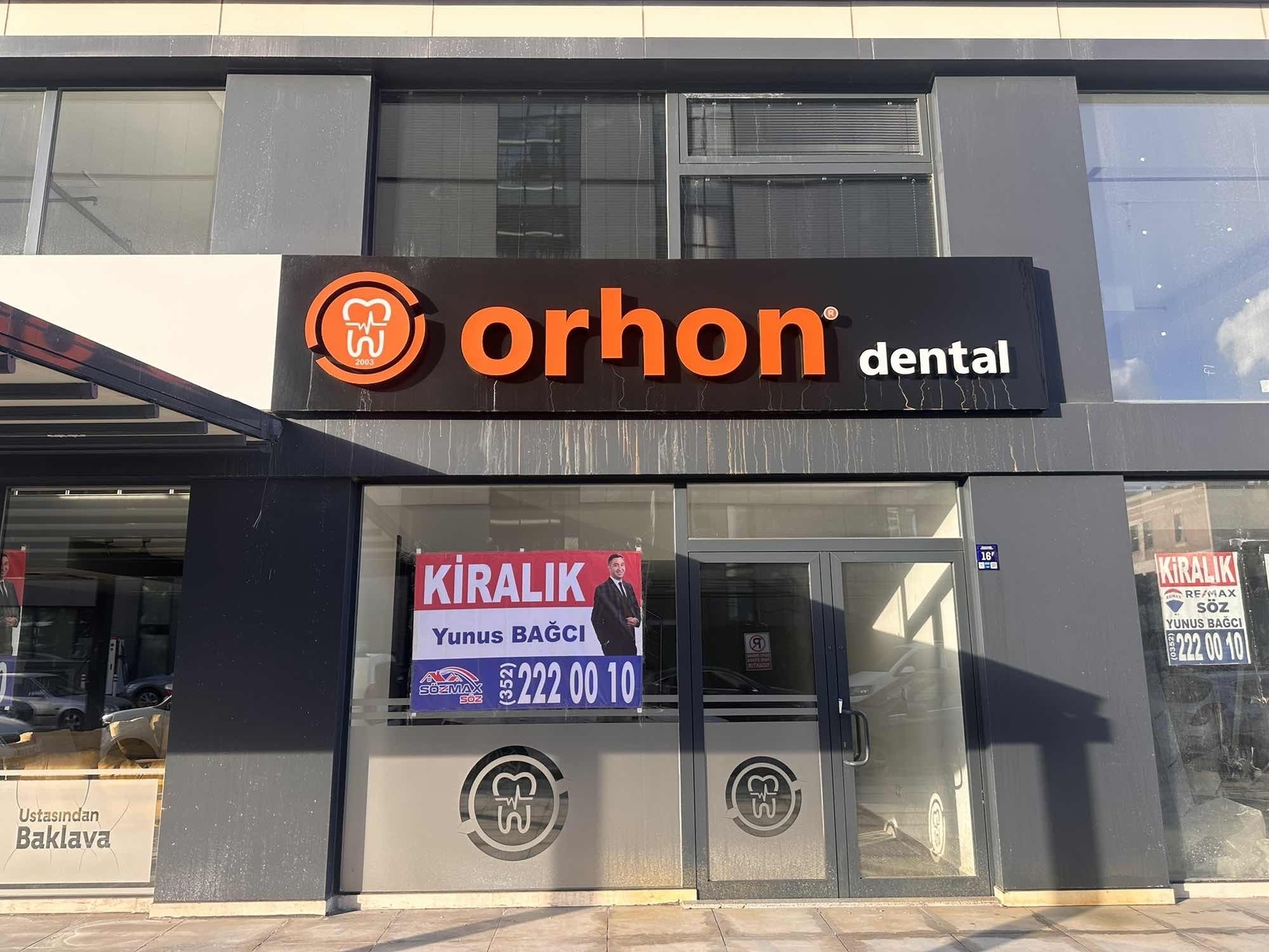 SÖZMAX SÖZ'DEN DÜVENÖNÜ DONAT PLAZADA KİRALIK DÜKKAN