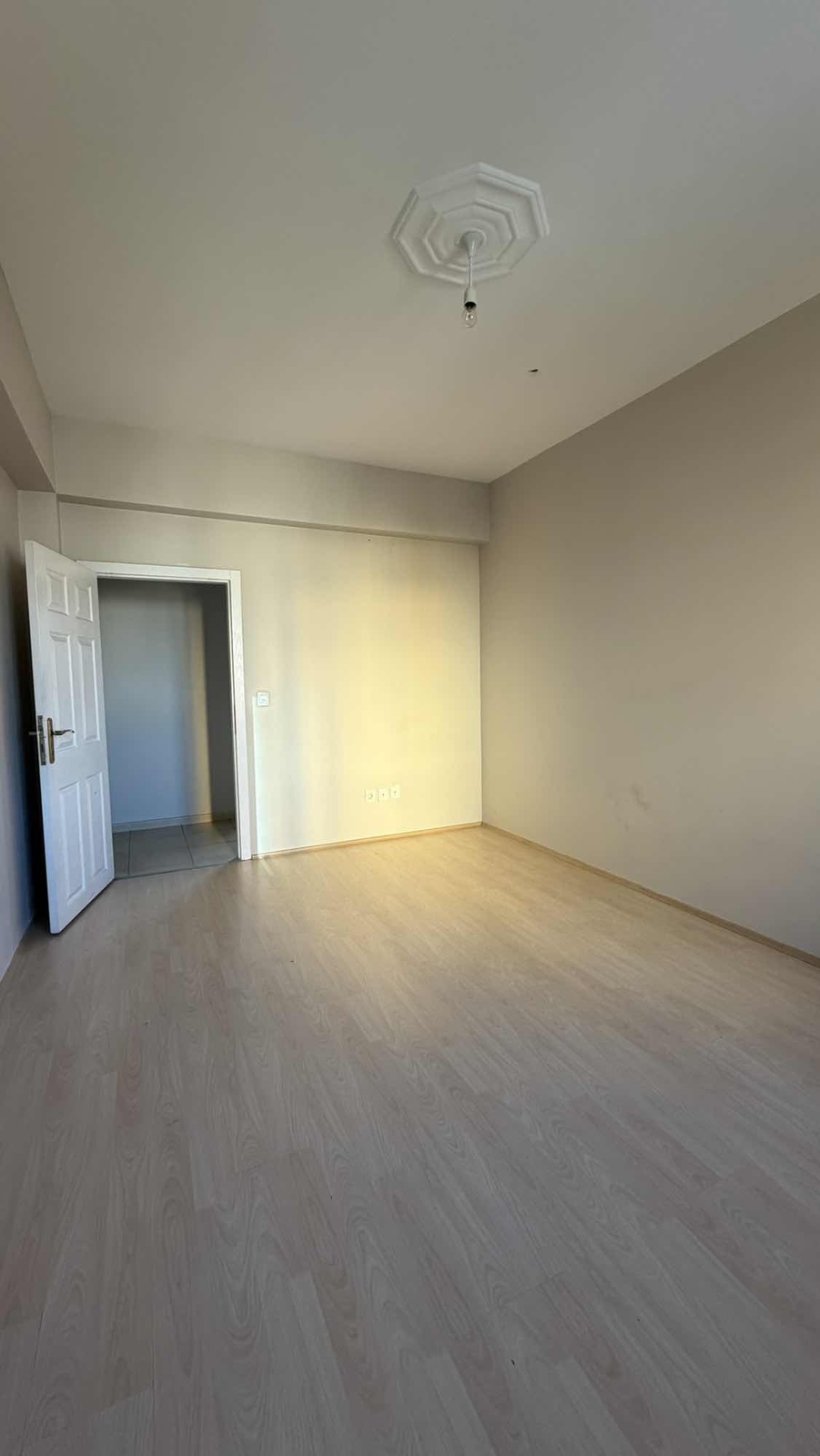 ÇARŞI MERKEZDE KAPALI OTOPARKLI 3+1 KOMBİLİ DAİRE - Resim 19