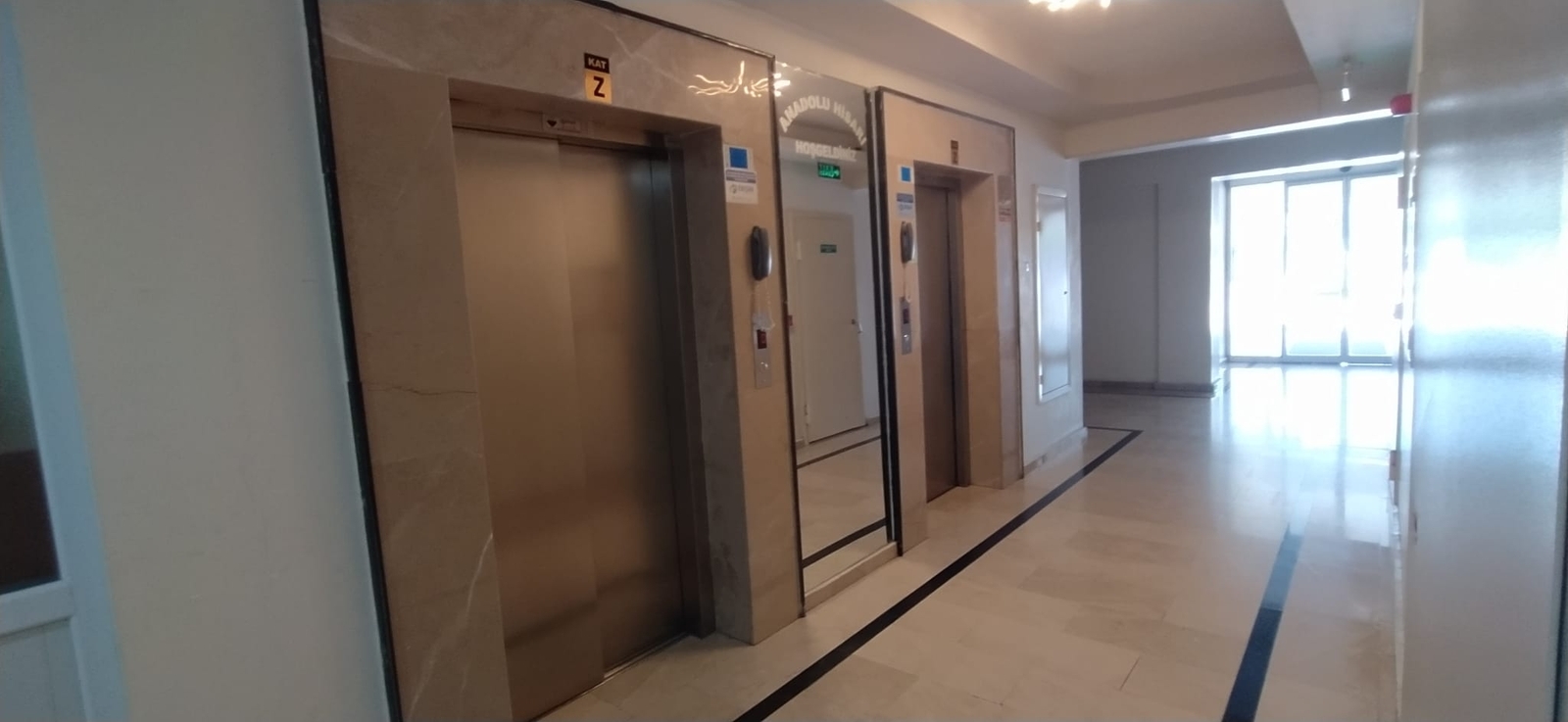 ALTINOLUK'TA ŞEHZADE KONUTLARINDA MANZARALI TEMİZ DAİRE - Resim 4