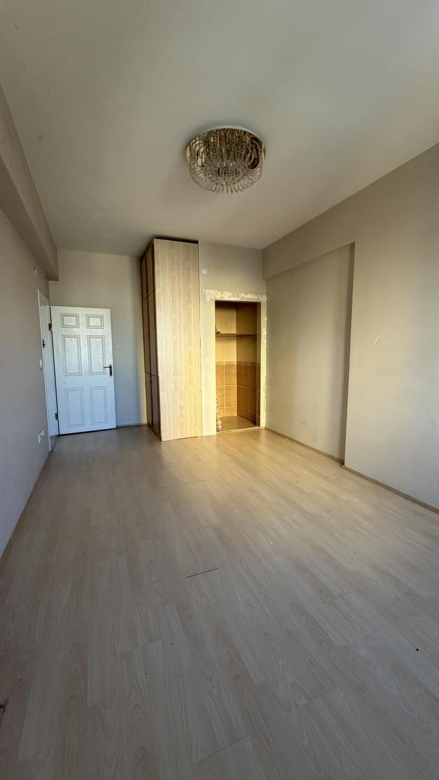 ÇARŞI MERKEZDE KAPALI OTOPARKLI 3+1 KOMBİLİ DAİRE - Resim 17