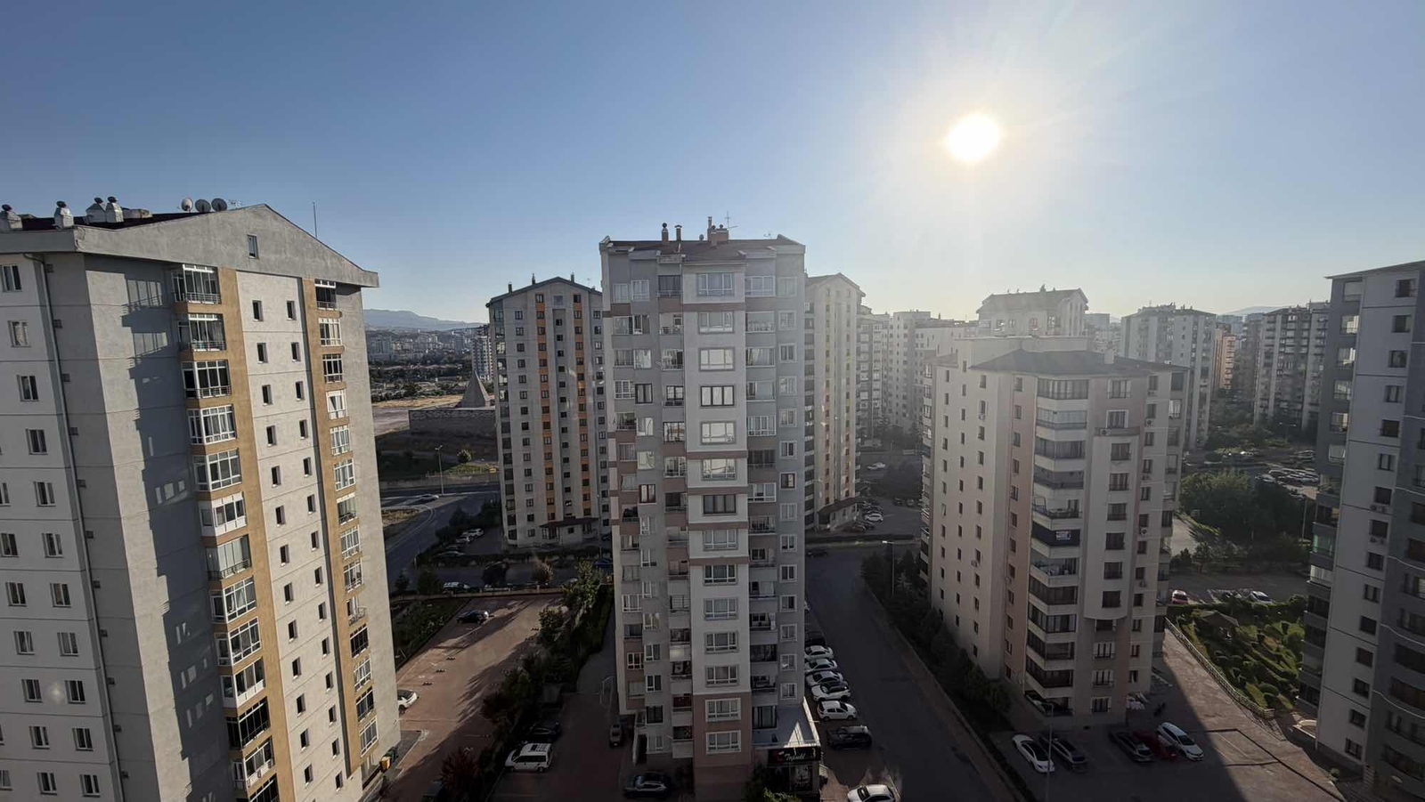 Köşk Mahallesi'nde geniş içli yapılı kombili daire - Resim 6