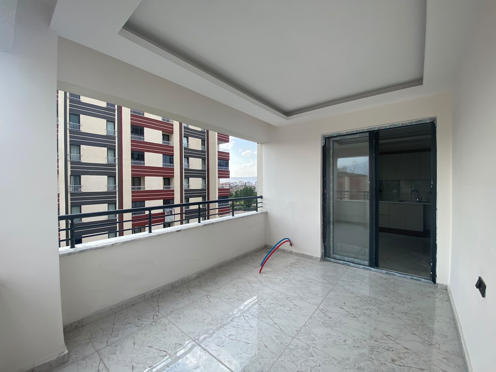 SEYRANİ MAHALLESİ'NDE SATILIK 4+1 SIFIR DAİRE - Resim 3