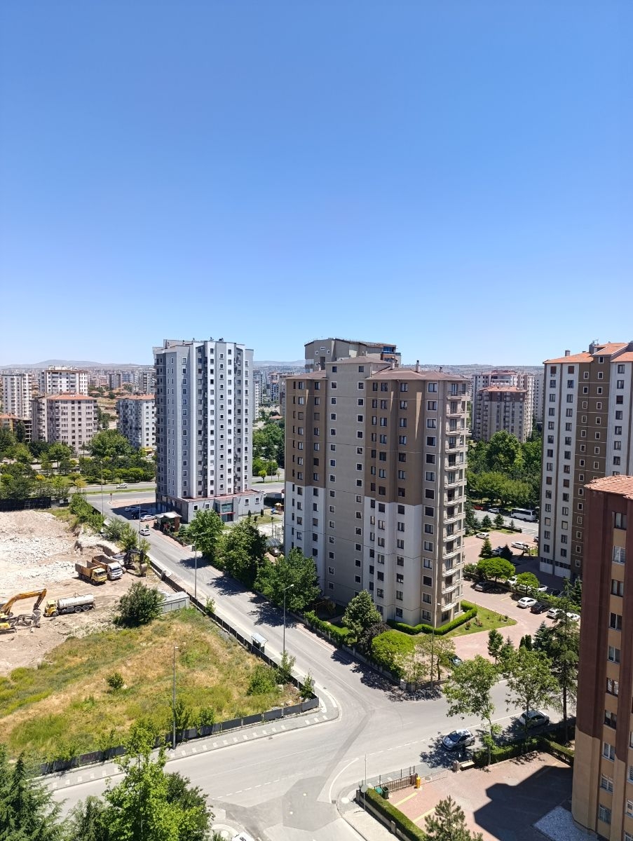 OSMAN ZEKİ YÜCESAN OKULU'NUN KARŞISINDA 180 M2 3+1 SATILIK DAİRE - Resim 4