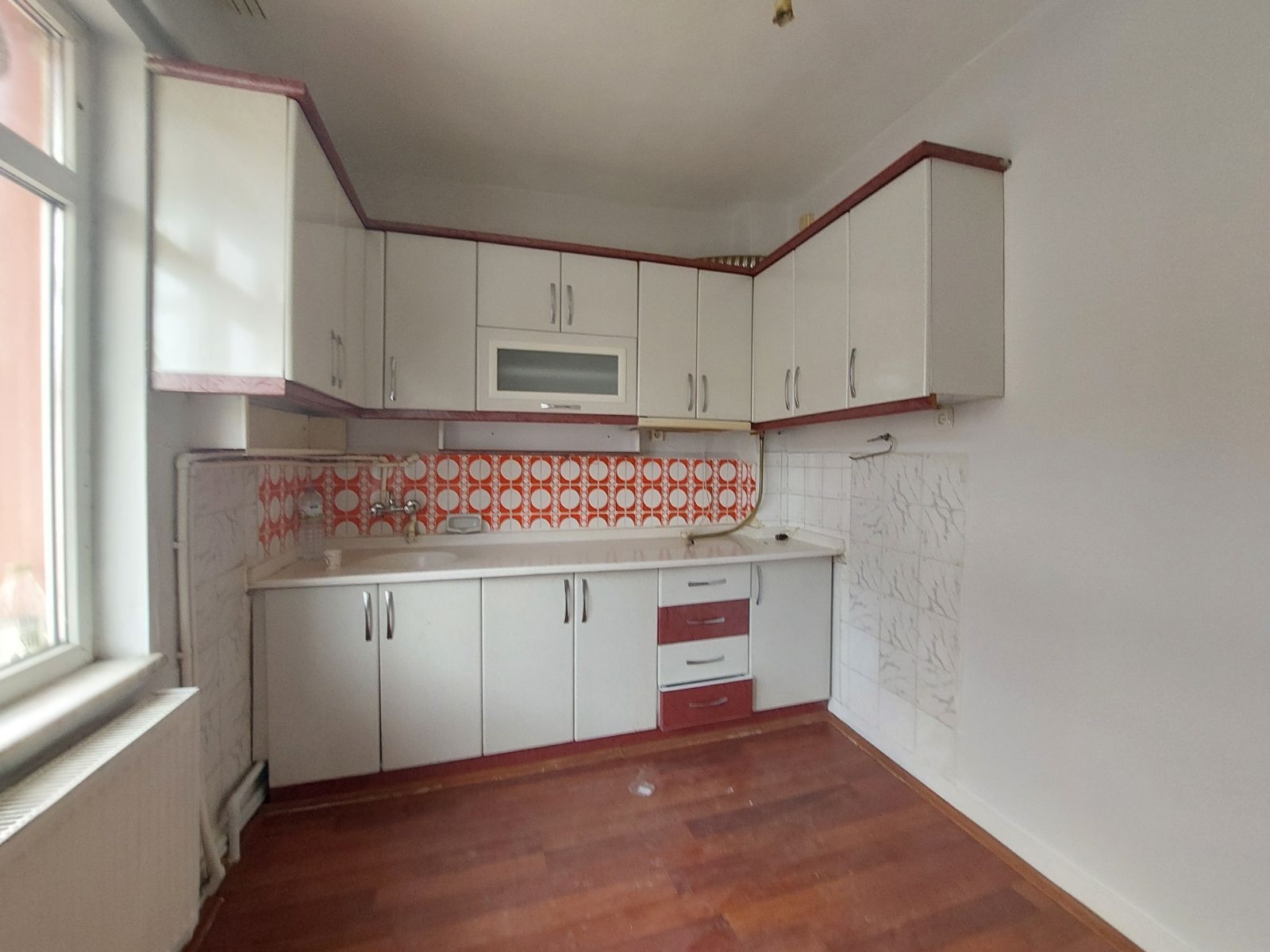 YER KONUM HARİKA KOMBİLİ GENİŞ DAİRE (evim teslimatlarına uygun)