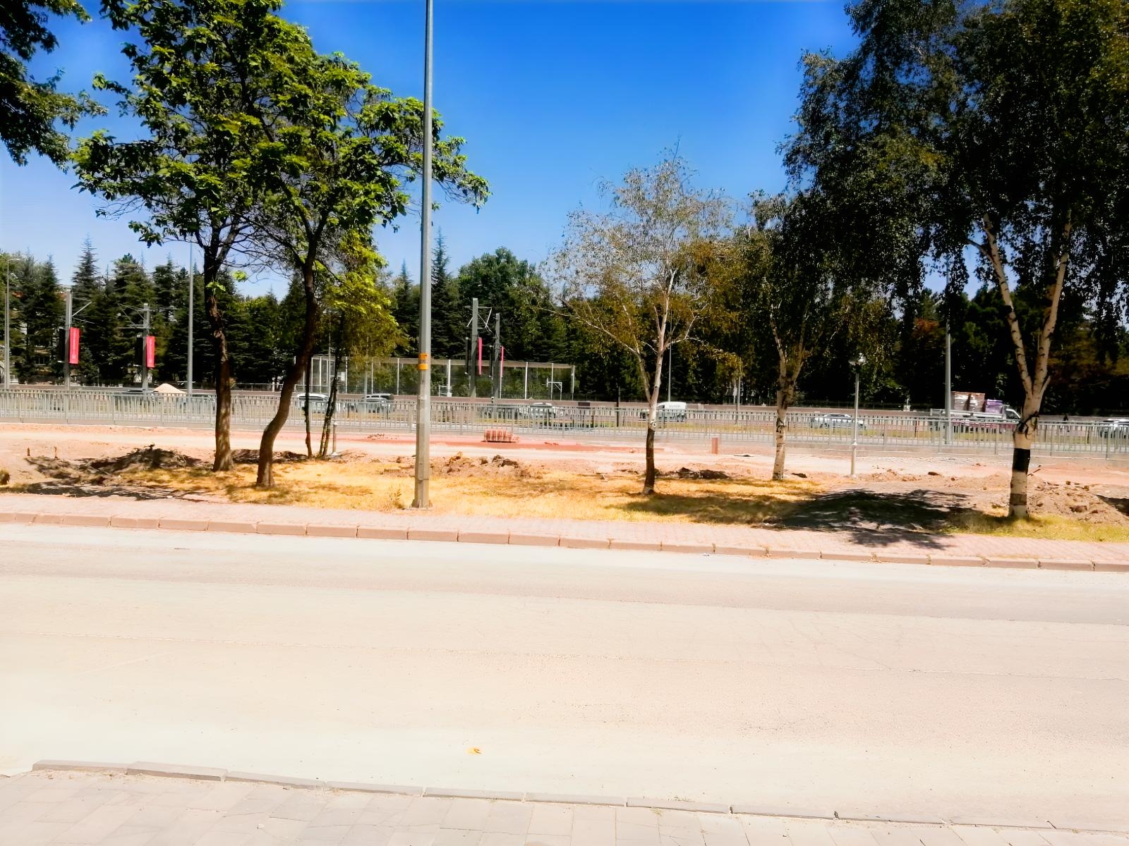 OSMAN KAVUNCU MH'DE MÜKEMMEL BİR KONUMDA "SATILIK"400 M2 DÜKKAN - Resim 16