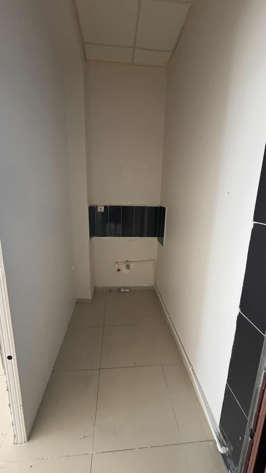 İLDEM'DE YOL ÜZERİNDE 25 m2 SATILIK DÜKKAN | HER İŞ KOLUNA UYGUN - Resim 7