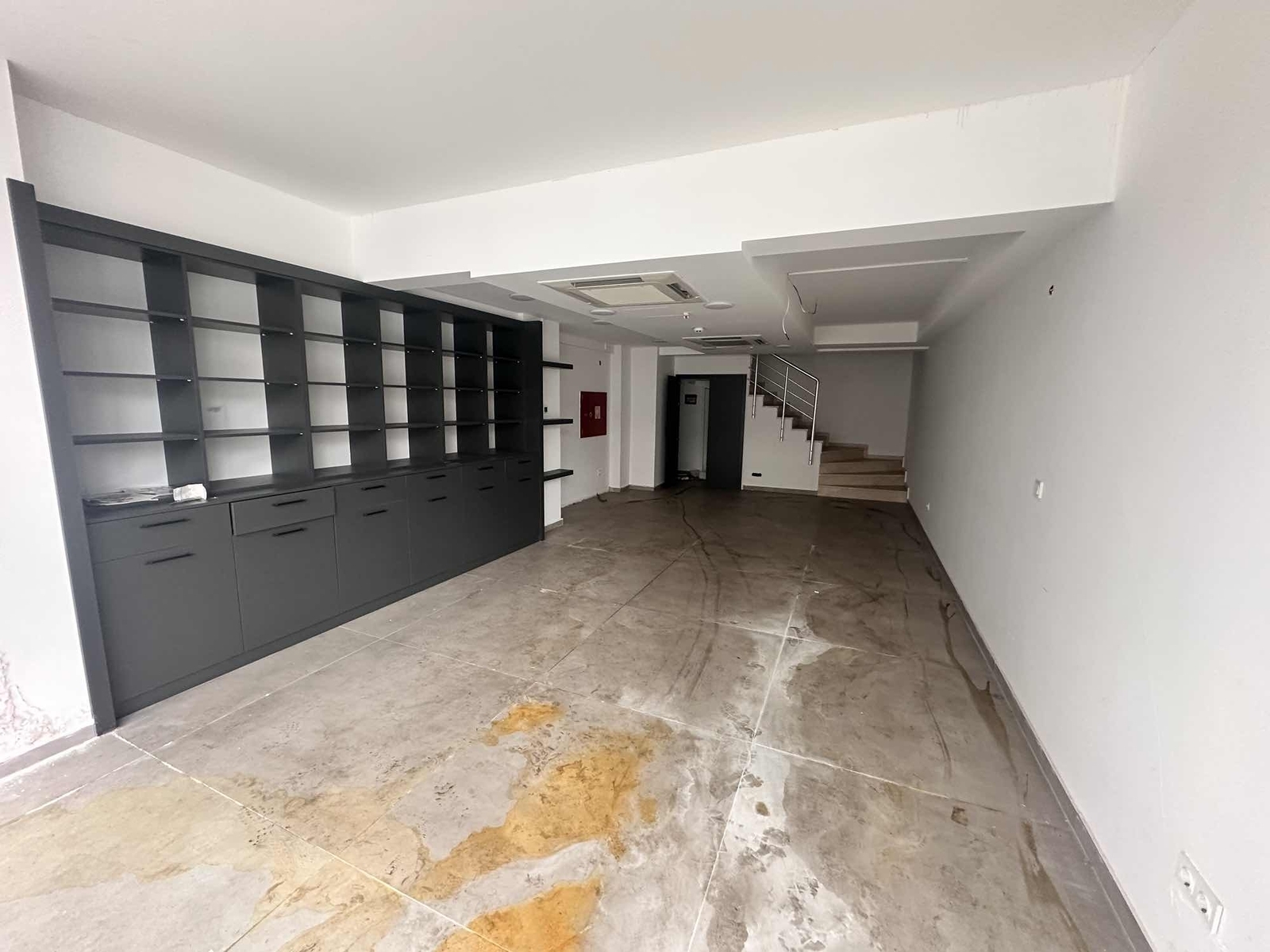 SÖZMAX SÖZ'DEN DÜVENÖNÜ DONAT PLAZADA KİRALIK DÜKKAN - Resim 15