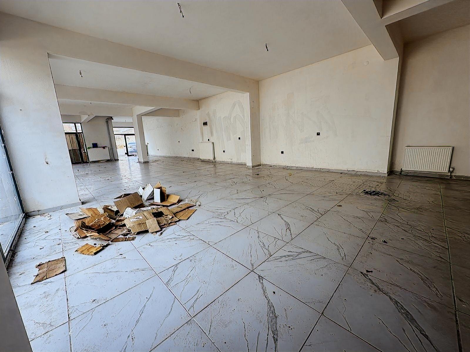 UĞUR EVLER DE 250 M2 KÖŞE BAŞI KİRALIK BAHÇELİ DÜKKAN - Resim 4