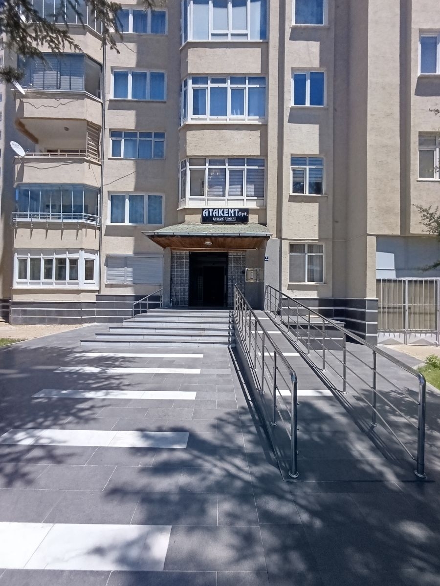 OSMAN ZEKİ YÜCESAN OKULU'NUN KARŞISINDA 180 M2 3+1 SATILIK DAİRE - Resim 32