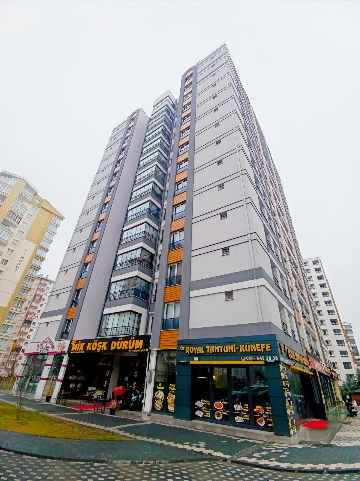 Karasu Caddesinde Nirvana Life'da Satılık 3.5+1 Arakat Dubleks - Resim 11
