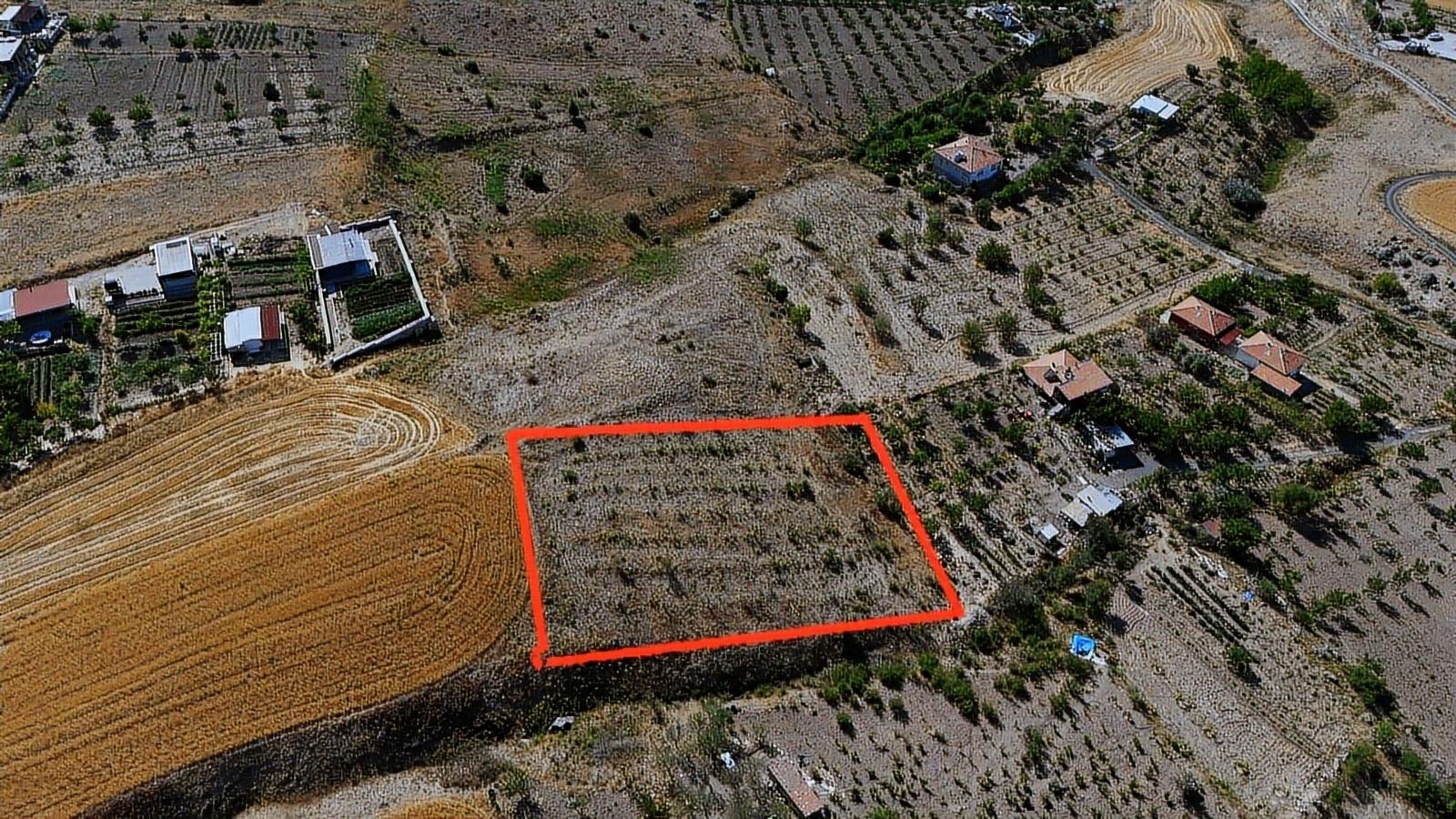 çevril'de satılık BAĞ FUUL BARAJ MANZARALI 2.154m fiyat düştü