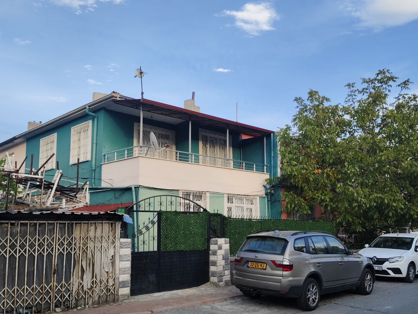 HÜRRİYET MAHALLESİ SATILIK 3 KATLI MÜSTAKİL EV - Resim 20