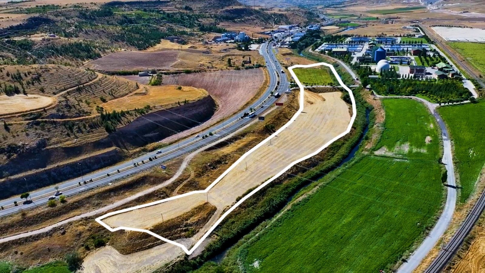 KAYSERİ-ANKARA OTOYOLU 600 METRE CEPHELİ KIYMETLİ ARSA - Resim 17