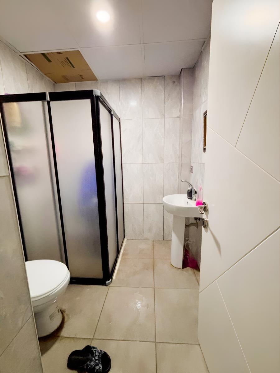 Harika Lokasyonlu Fırsat Daire - Resim 12