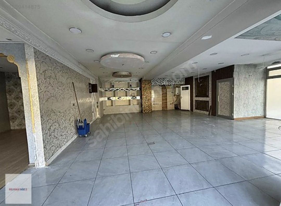 eski çevreyol üzerinde kiralık dükkan 185m² - Resim 7
