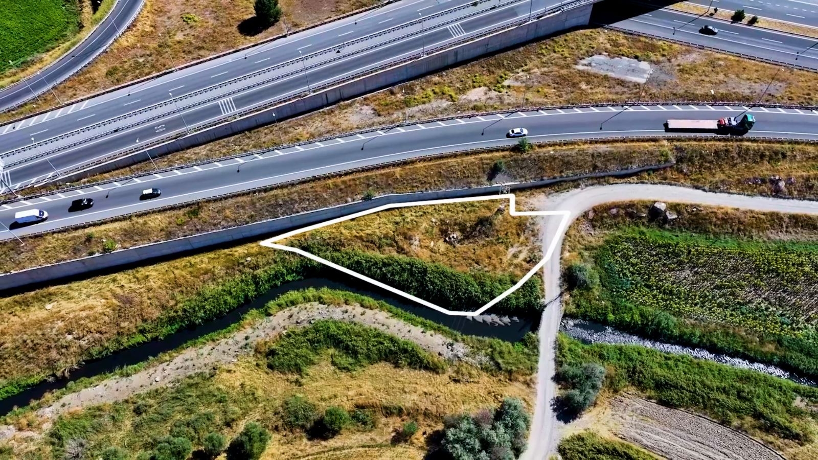 KUZEYÇEVREYOLU ANKARA KARAYOLU BAĞLANTISINDA REKLAM PANOLUK ARSA - Resim 6