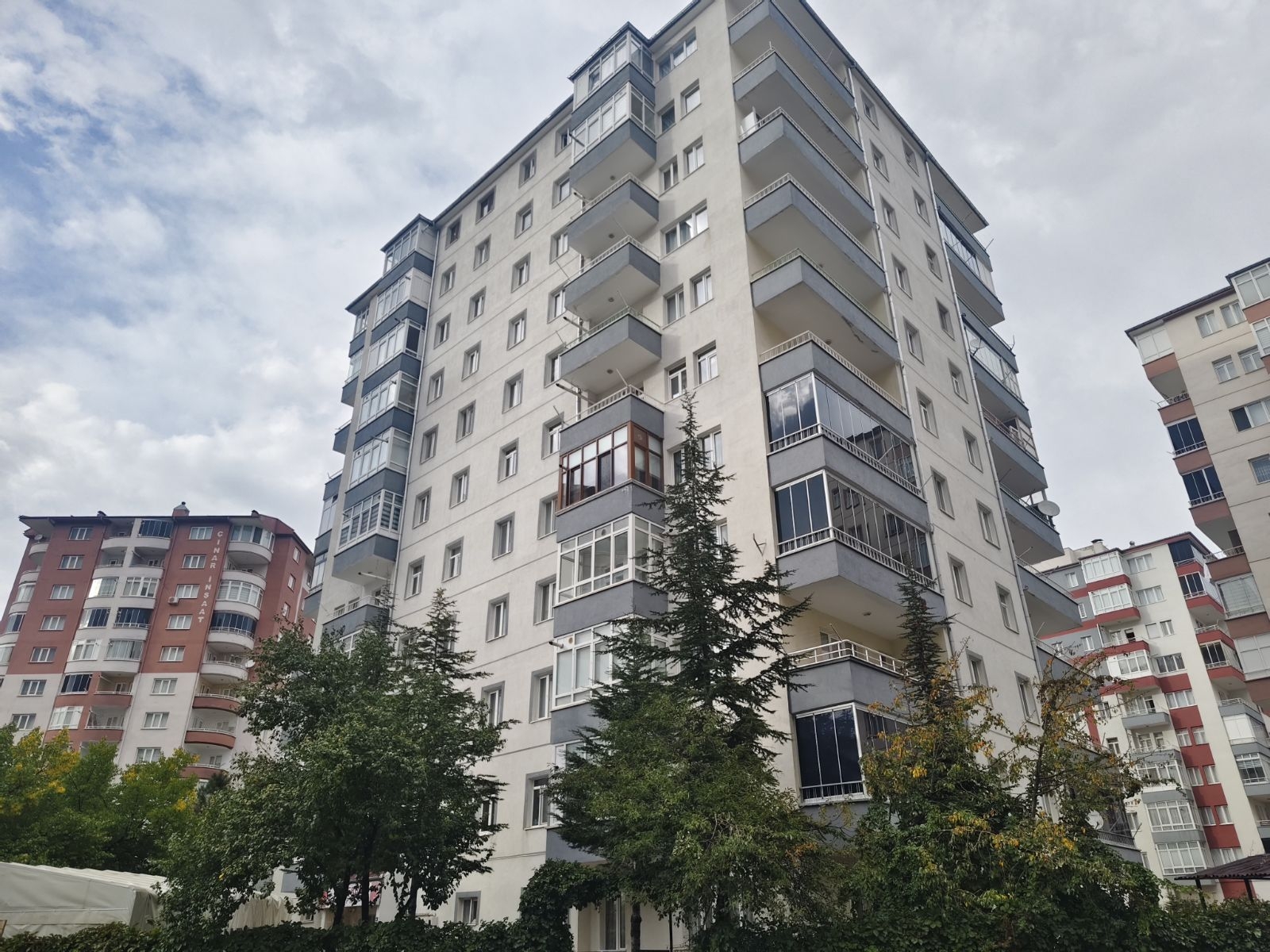 ERKİLET CAMİKEBİR MAHALLESİ 3+1 UYGUN FİYATLI SATILIK DAİRE - Resim 3