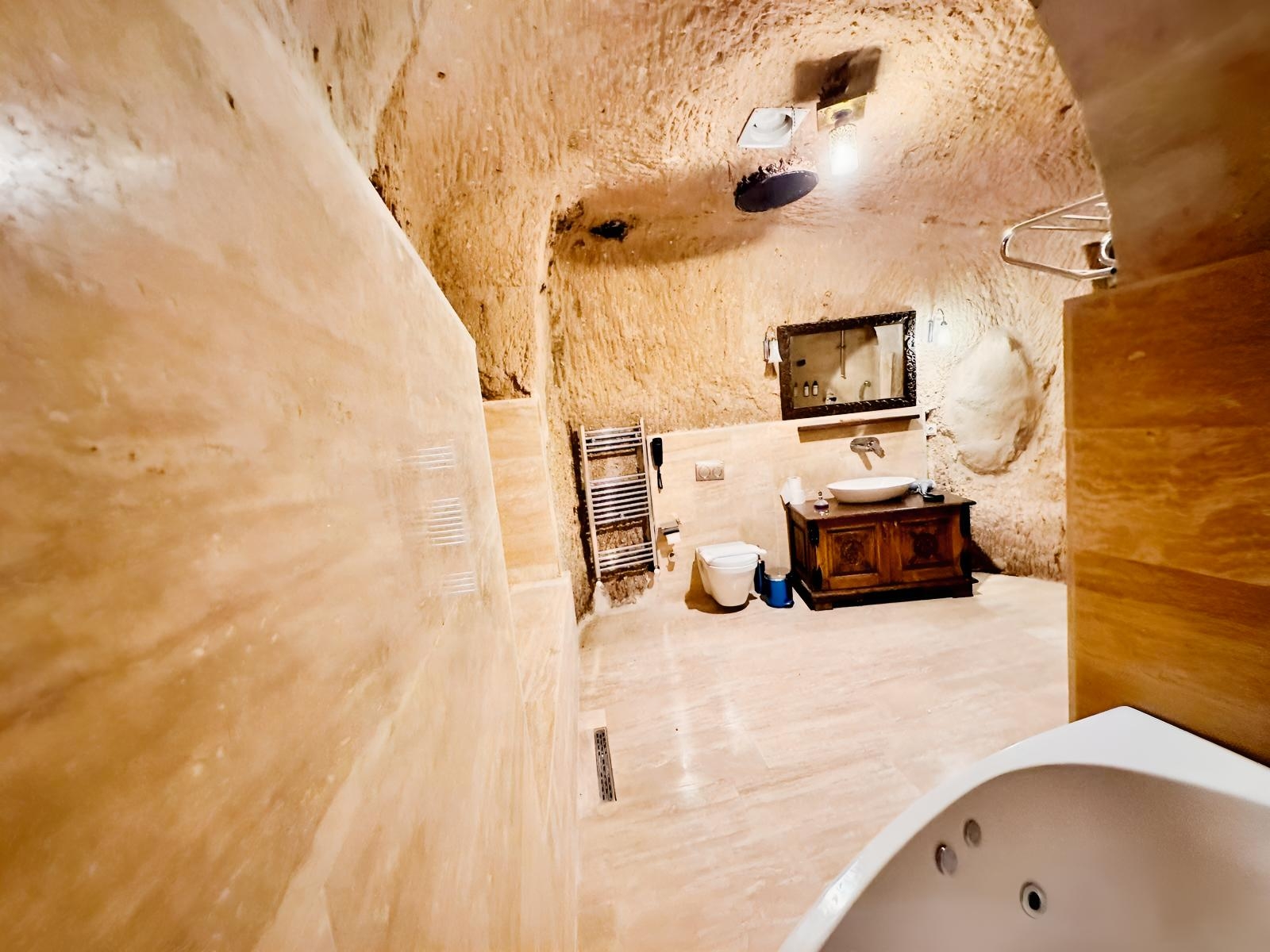 AVANOSUN TARİHİ DOKUSUNDA BUTİK OTEL FIRSATI - Resim 26