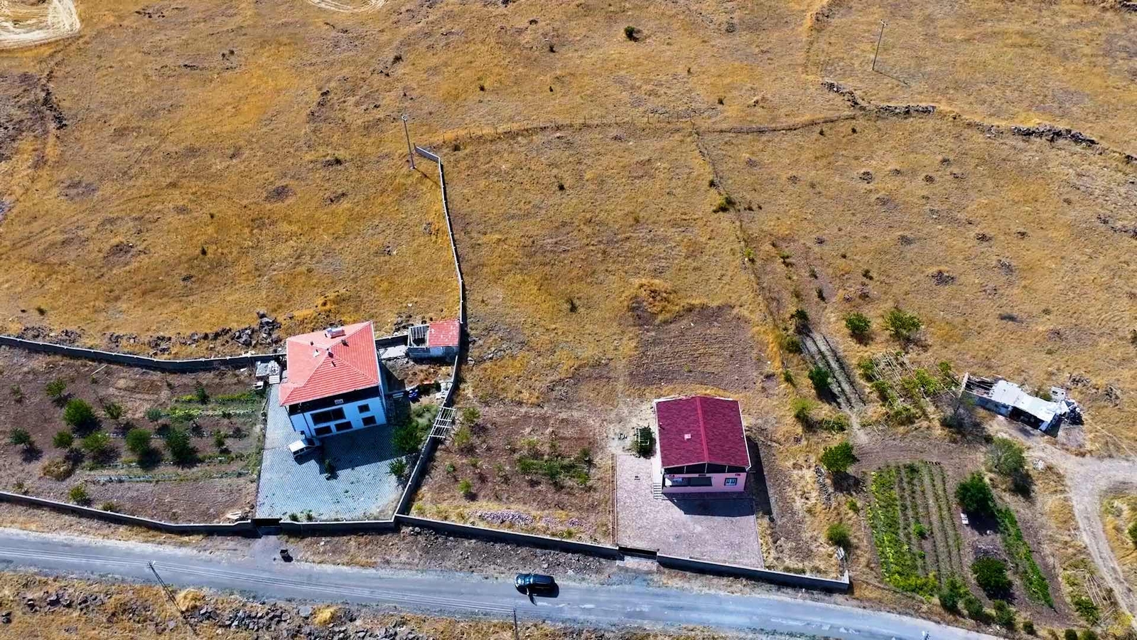 ÇEVRİLDE SATILIK 5.058 M2 ARSALI BARAJ MANZARALI BAĞIMSIZ EV - Resim 21