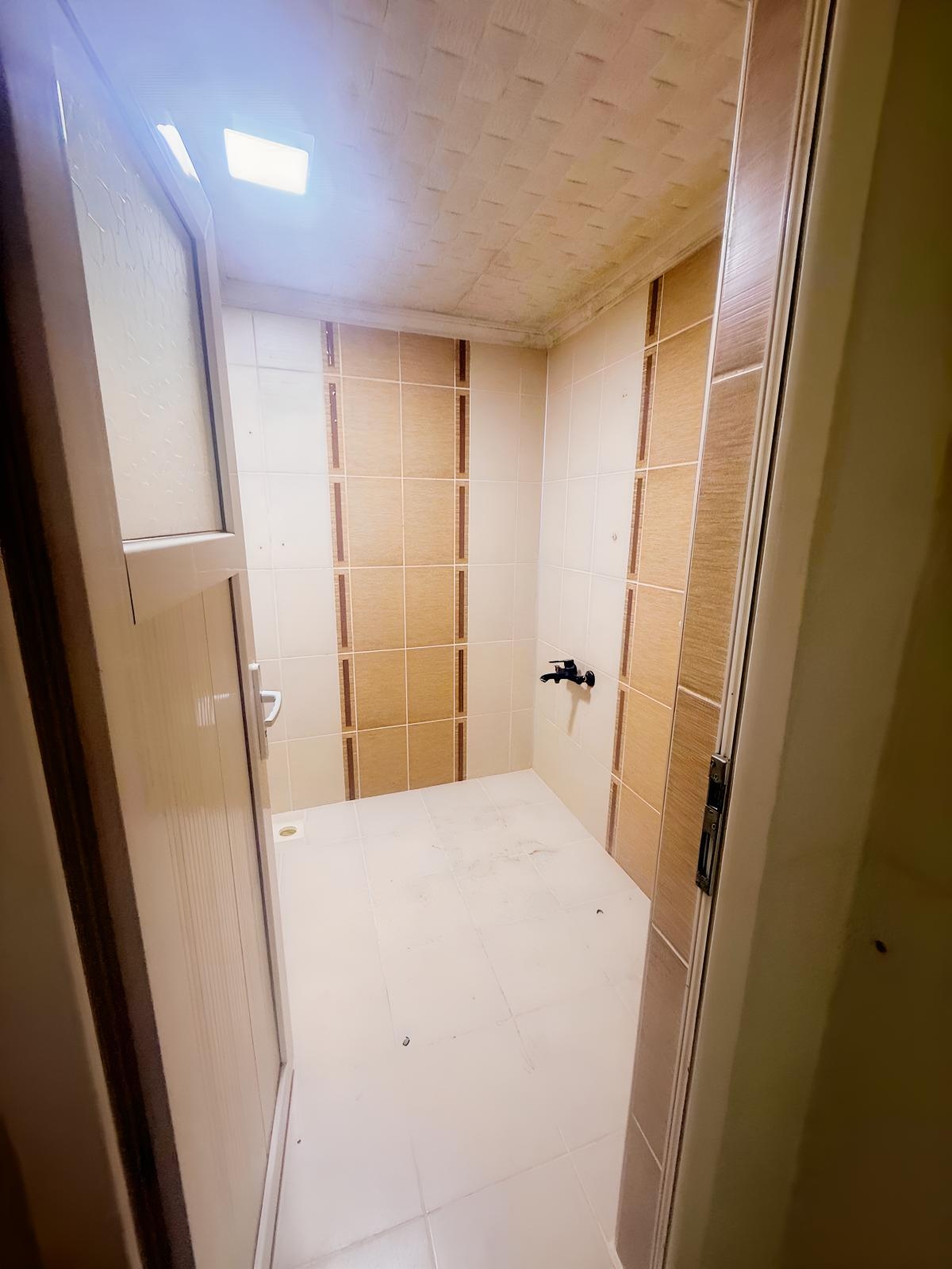 Karşıyaka'da Harika Konumlu Kiralık 3+1 Daire - Resim 29
