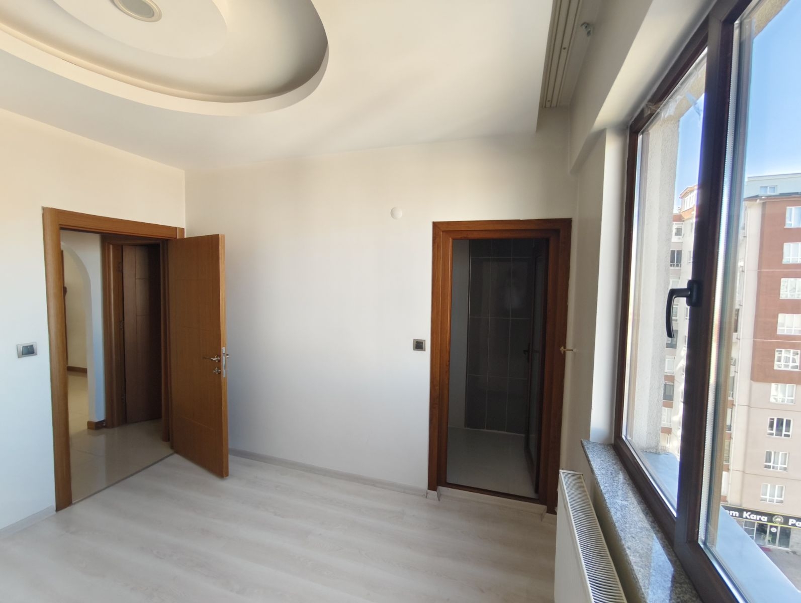 ZÜMRÜT KADIRHAS KONGRE MERKEZİ KARŞISINDA 3+1 KİRALIK DAİRE - Resim 7