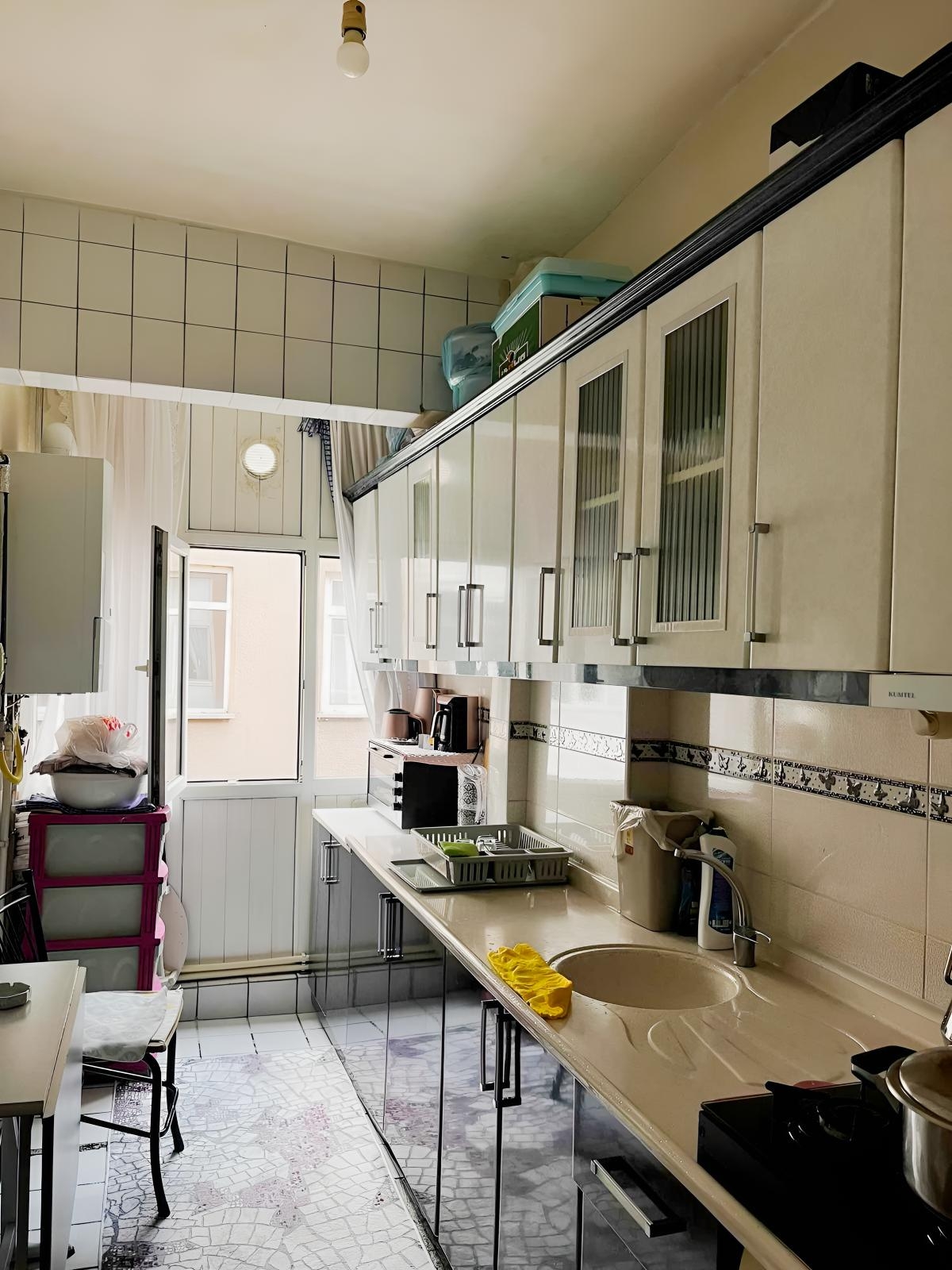FUZULİ CADDESİNDE MÜKEMMEL KONUMDA YATIRIMLIK DAİRE - Resim 7
